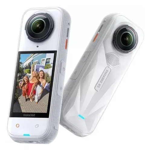 Insta360 X5